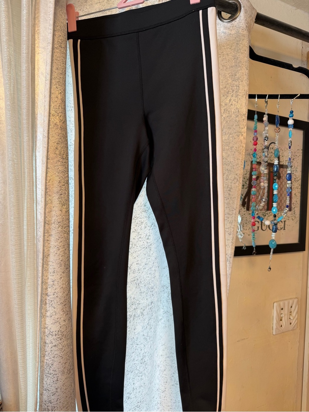 Alo Black Leggings with Side Stripes XS